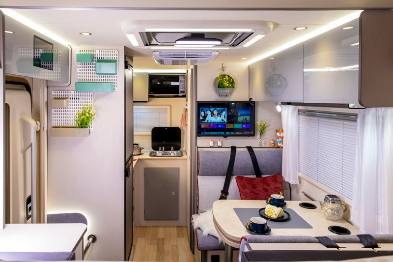 自由炮四驅(qū)房車，更自由