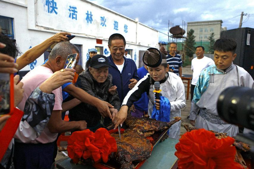 對(duì)酒當(dāng)歌，人生幾何，要盡興就現(xiàn)在！